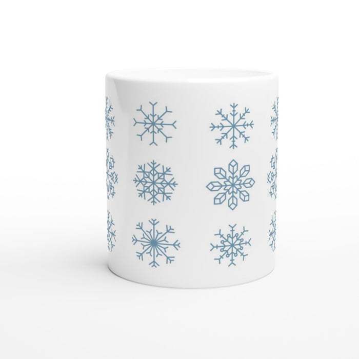 Tasse mit verschiedenen Schneeflocken - taubenblau